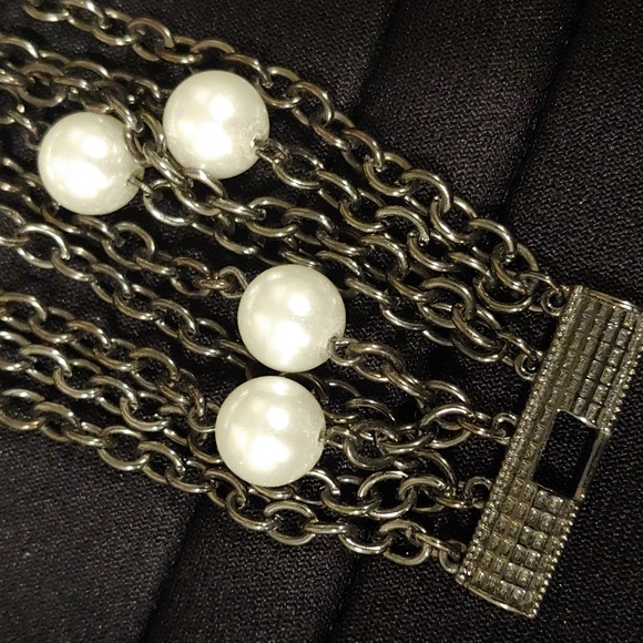 Pearl Tone and black chain bracelet - Picture 2 of 4